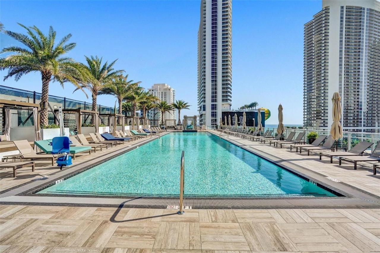 Hyde Beach House: Luxury Oceanside Resort with Rooftop Amenities Hollywood Exterior photo